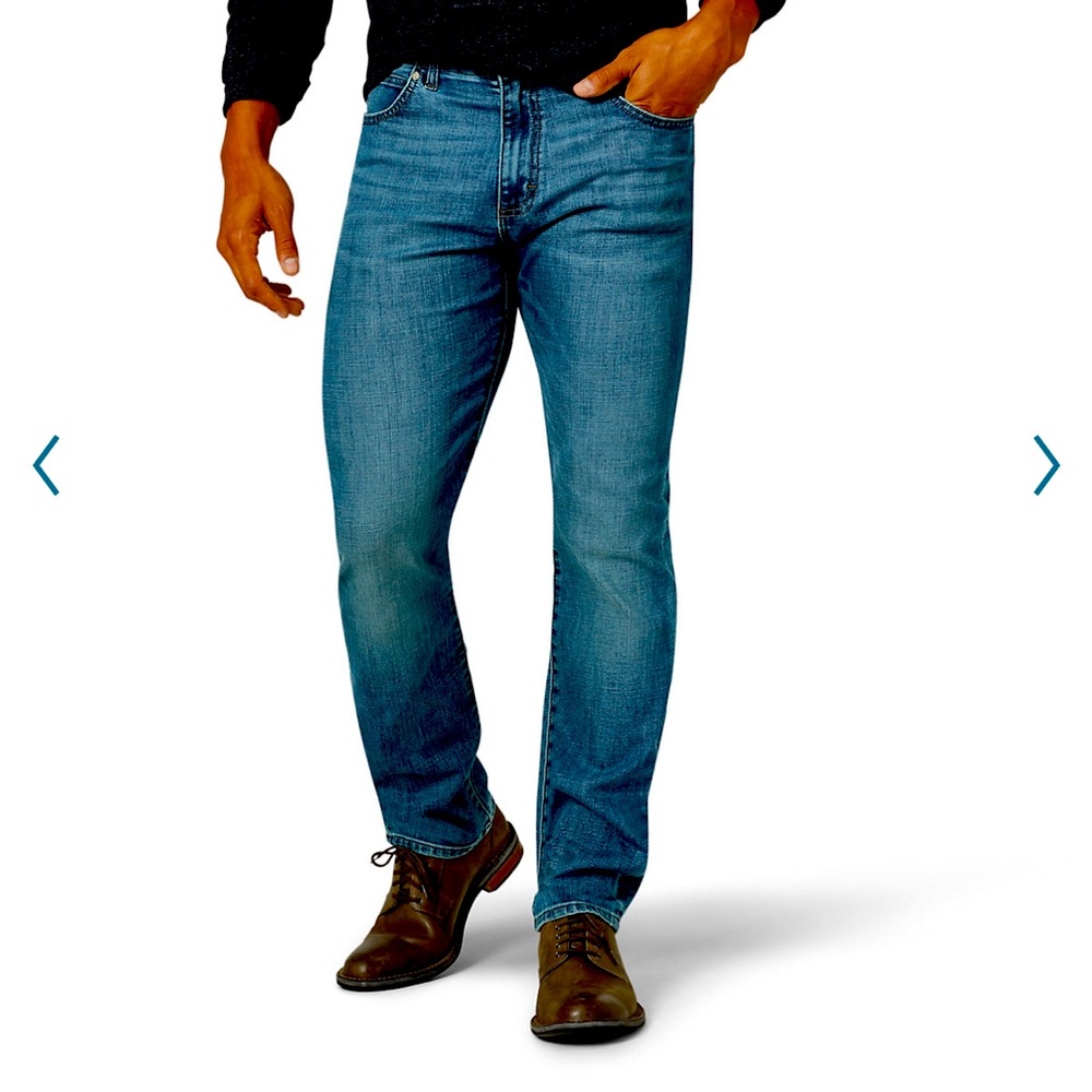 Lee Extreme Motion Stretch Straight Leg Jeans-performance series size 36 x 32